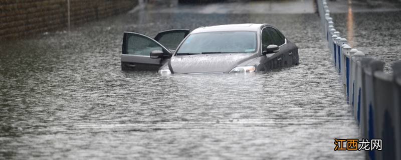 暴雨是怎么来的