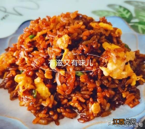 酱油炒饭的家常做法，简单易学，好吃又营养