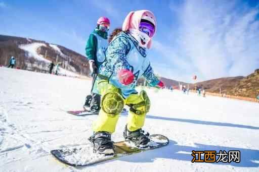 这才是冬天的正确打开方式，济南滑雪、温泉一网打尽，带娃约起来