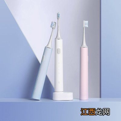 手动刷牙已经不能满足人们既想偷懒又想刷得干净的“