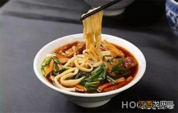 最让我难忘的童年味道，是姥姥味的打卤面！