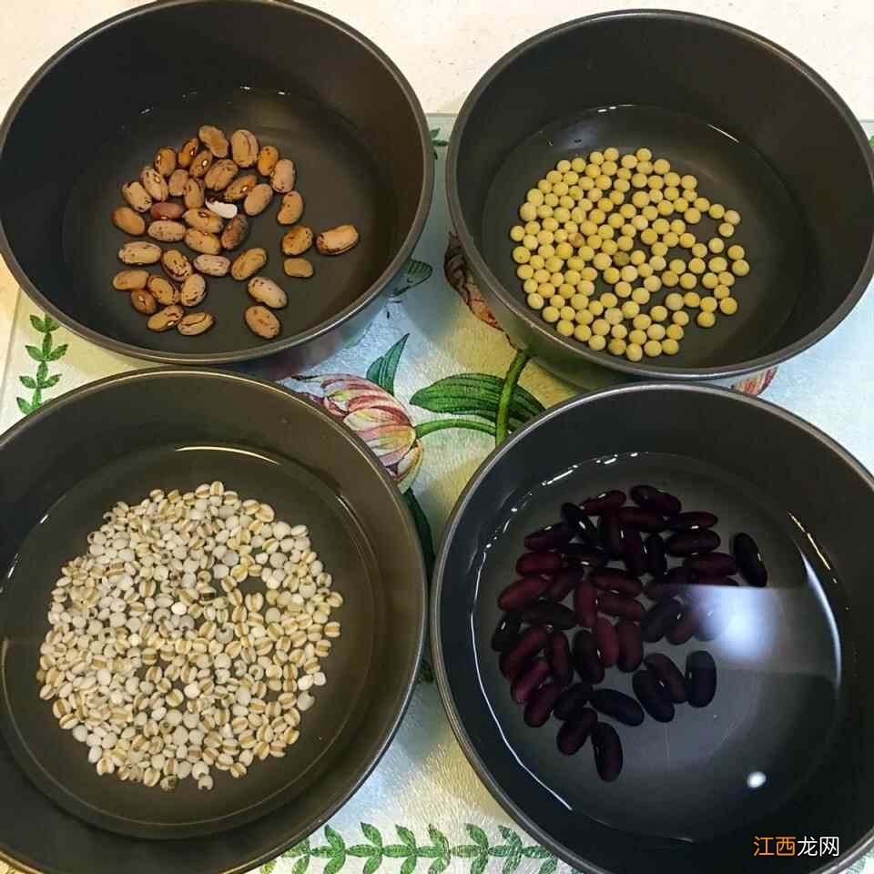 健康养生的五谷福袋,营养丰富,让人大饱口福又吃得健康