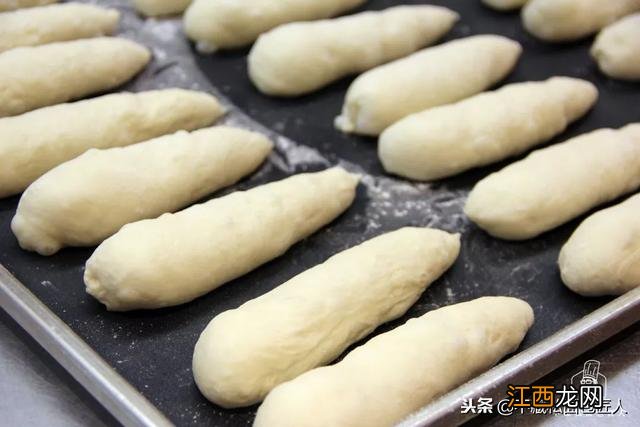 做面包用的黄油可以用什么代替？橄榄油代替黄油做面包，你知道多少?长知识