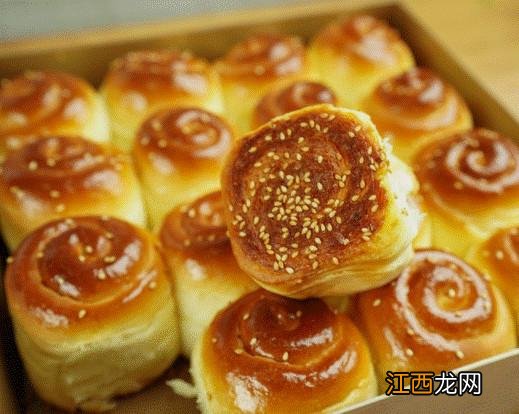 面包什么时候刷蜂蜜水好?做面包时何时刷蜂蜜水,这篇文章很受教益