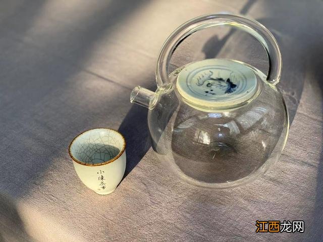 泡茶用什么杯子最好喝？泡茶用什么器皿最好，此文讲得一清二楚