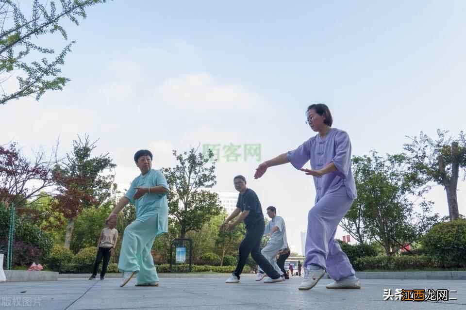 艾嘉仁｜太极拳和跑步哪个养生效果好