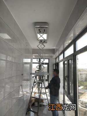 最值得称赞的就是它的鼓风、烘干和消毒功能了