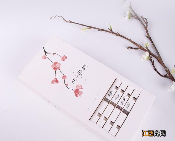 着实让人感受到一股:春风十里不如你的气息