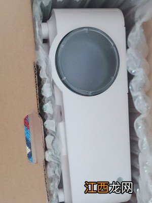 3.没想到300多能买到这么优秀的投影机