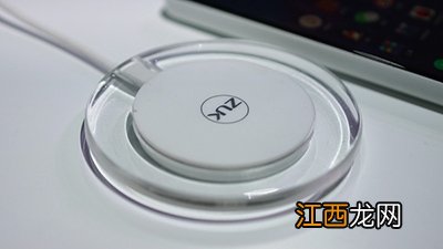 联想ZUK Z2现场实拍图赏：黑色尽显气质