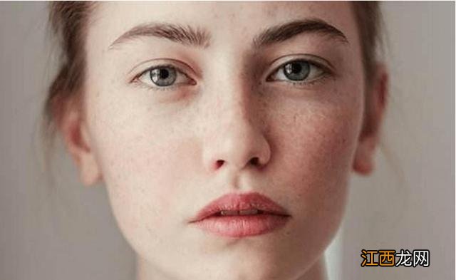 女人熬夜吃什么最好？女人熬夜吃什么最好，这些你知道几点？