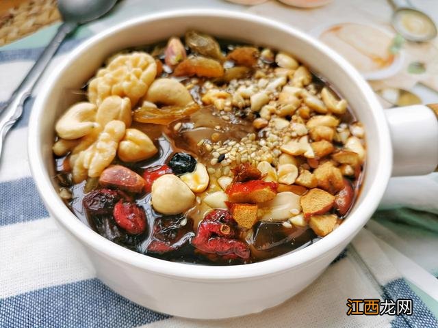 吃火锅买什么菜好吃又简单?自己家吃火锅买哪些菜,关键信息不要忽略