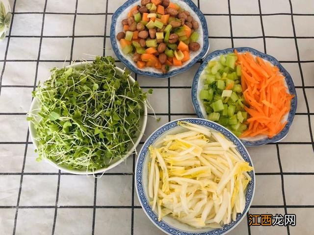 配炸酱面吃的小菜？吃炸酱面配什么菜解腻，强烈建议看完这篇文章