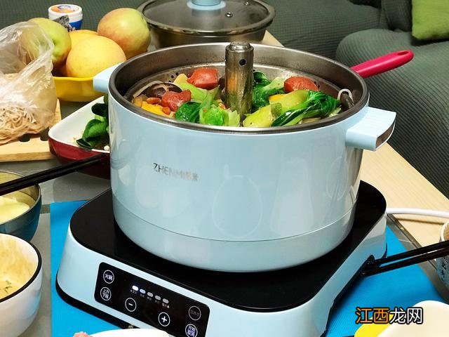 火锅底料什么时候放的?火锅底料什么时候放进水里,注意,科普来了