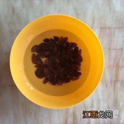 面包机什么时候撒果料？面包机何时加果料，这里大有看头