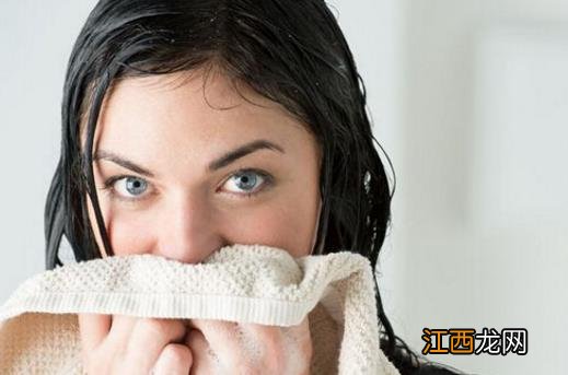 排除体臭的心理生理要求 勤洗澡多用除臭剂缓解体味