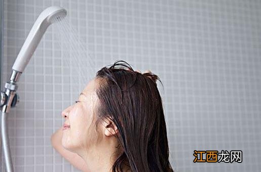 排除体臭的心理生理要求 勤洗澡多用除臭剂缓解体味