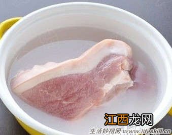 巧洗猪肉及内脏的小方法