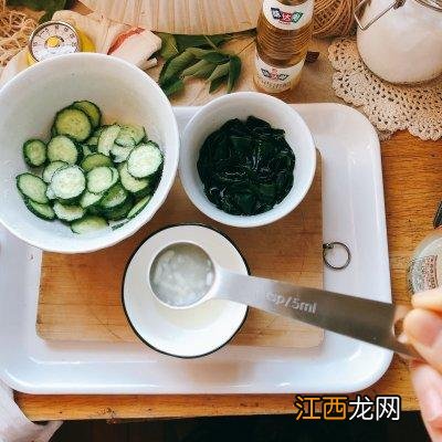 日式青瓜条蘸的酱油怎么做？青瓜醋酱油搭配，快看，别不当回事