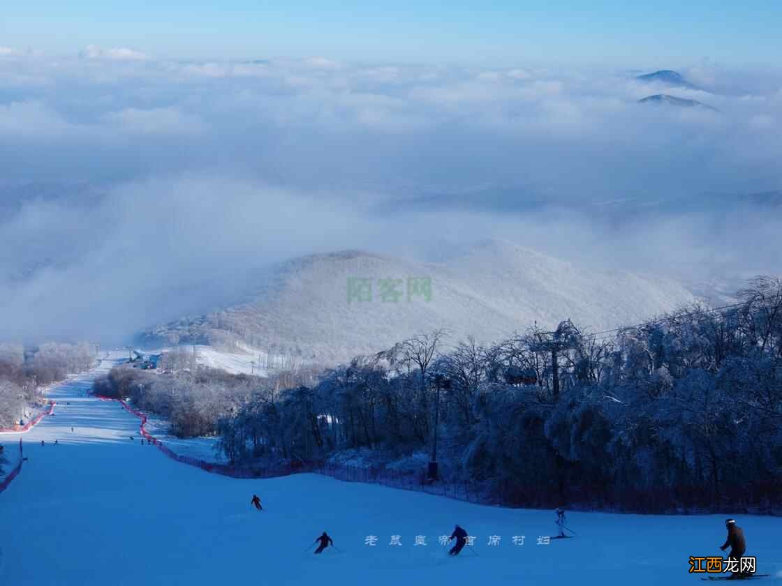 2020中国最佳滑雪度假区，遇美女几率超高，还能看到神级冰挂