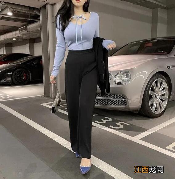 小个子大胸女生怎么穿搭？