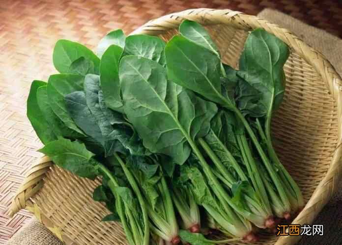 立春后,女人要懂得保养,要吃2菜,喝2茶,刮油解腻,皮肤有光泽