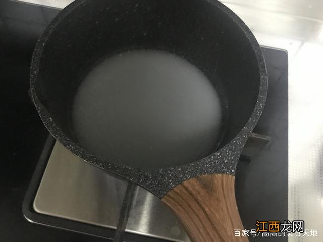 酸酸脆脆的寿司？寿司里面脆脆的那个是啥，看完记得告诉家人