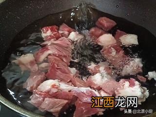 炖牛肉啥时候放醋？炖牛肉什么时候加醋，这文章实在太好了