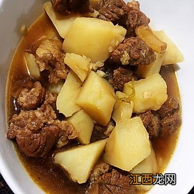 高压锅炖牛肉加什么料？高压锅炖牛肉都放啥，想看，就点击这里