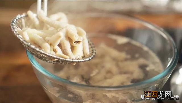 鸡爪不能和什么食物一起吃？鸡爪禁忌和什么同食，该问题已经解决