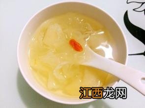 银耳雪梨汤的做法功效