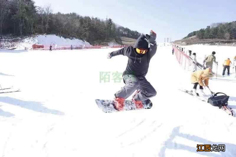 借着“冬”风，新春初始一起邂逅曾家山滑雪场~