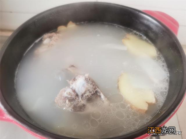 什么汤有助于健脾胃?健脾胃最好最快的汤,看完刷新了认知!