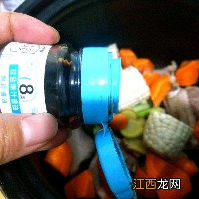 玉米和什么煲汤好吃？玉米煲汤加什么最好，这几个细节太重要