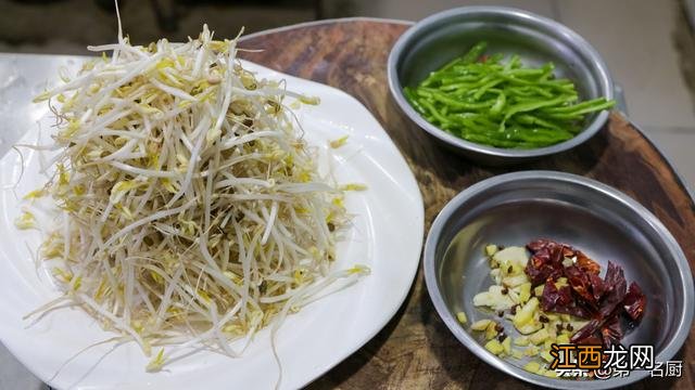 有哪些值得推荐的素食菜谱？推荐好的素食菜谱，看完后，完全明白了