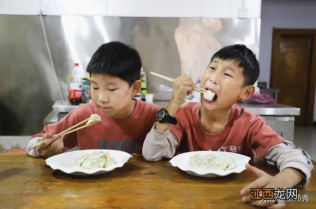 鸡肉包饺子和什么搭配最好？鸡肉和什么包水饺好，点赞收藏的文章，值得细看