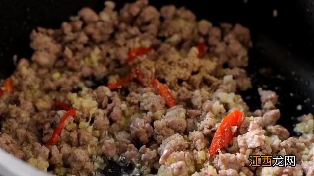 炒菜菜为什么会变色？菜饭为什么是绿色，相信这篇文章讲的