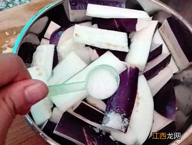 炒茄子为什么要泡水？炒茄子能泡水吗，此文，实在太实用了