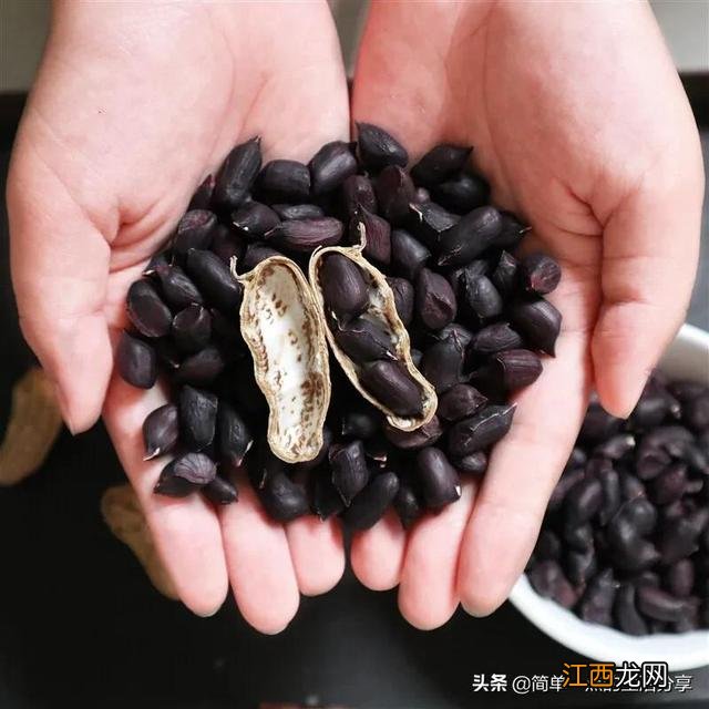 吃黑花生有什么好处和坏处？吃黑花生有哪些功能，点击这里手把手教你