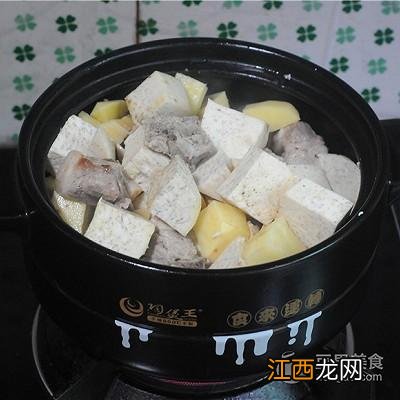 芋头和土豆哪个好吃？土豆和芋头一起怎么做好吃，看完你绝对长知识!