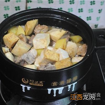 芋头和土豆哪个好吃？土豆和芋头一起怎么做好吃，看完你绝对长知识!