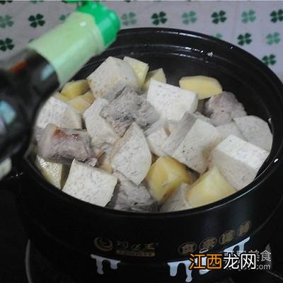 芋头和土豆哪个好吃？土豆和芋头一起怎么做好吃，看完你绝对长知识!