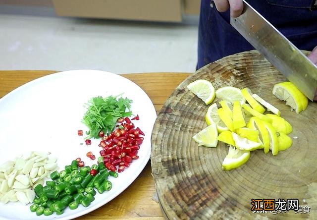 什么食物吃了美白养颜？多吃四种美白食物，推荐大家收藏