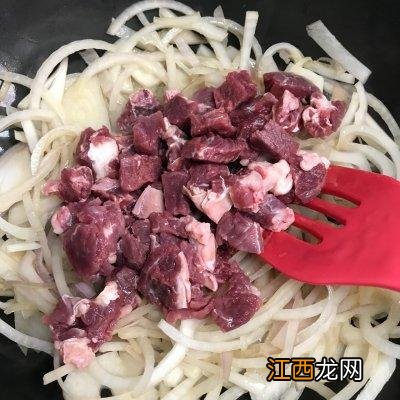 罗宋汤配什么吃最佳？罗宋汤配什么主食，真实用，这文章