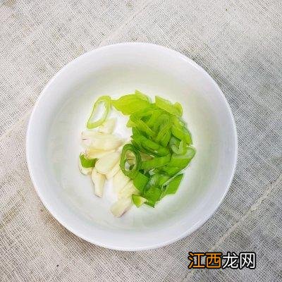 烤鸭炒什么菜好吃？烤鸭炒啥菜最好吃，快转给周边的人看