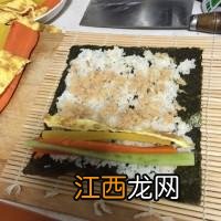 做紫菜包饭需要什么料？紫菜包饭的食材准备，看完受益匪浅