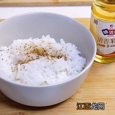 紫菜包饭配什么汤好吃？紫菜包饭配什么好吃，不懂？就看这里！