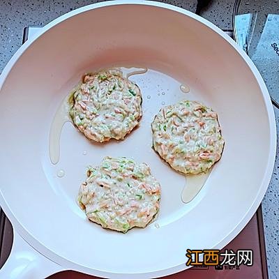 煎饼不粘锅多少钱一个？煎饼不粘锅的方法，好文经验分享