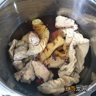 肥肠红烧什么菜？肥肠和哪些菜红烧好吃，当真是好文啊