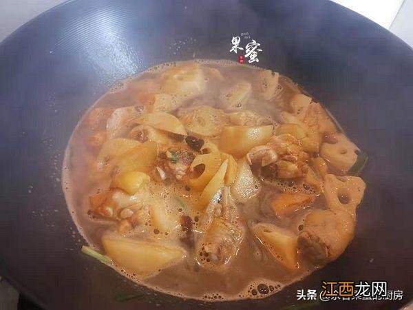 用什么菜烧鸡最好吃？烧鸡用什么菜烧得好吃，有必要读一下这篇文章